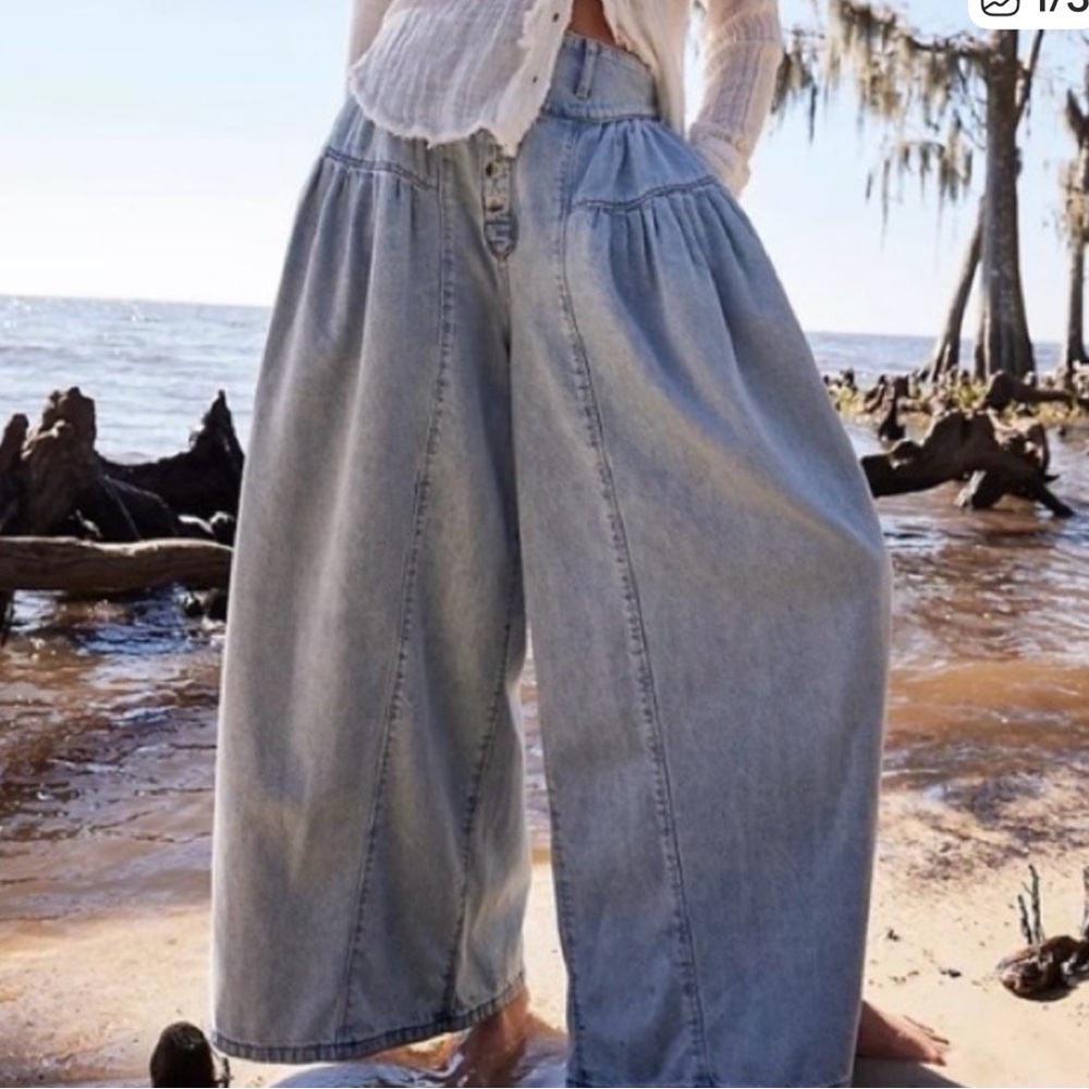 We the Free wide leg pull on Jean